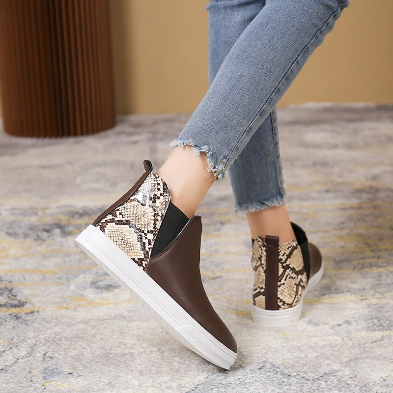 Autumn and Winter New Classic Leather Ankle Boots Fashion Platform Women's Round Toe Short Boots Outdoor Flat Sports Boots