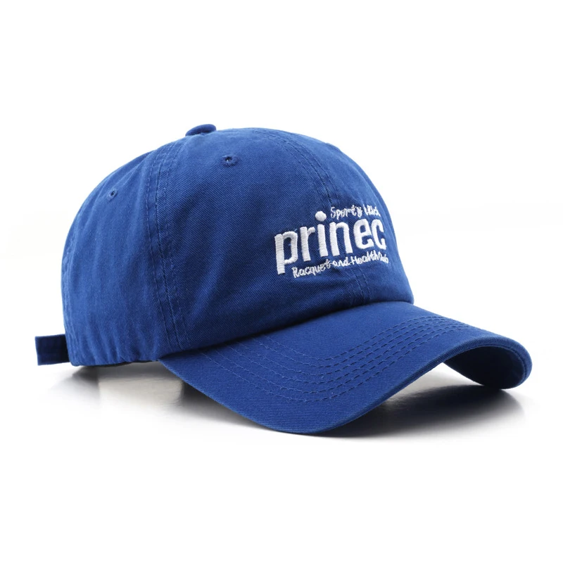 Шапка с надписью спорт