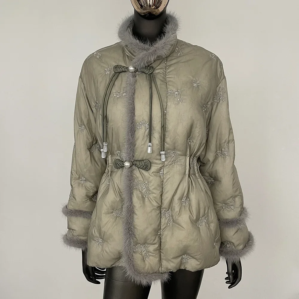 Женское укороченное пуховое пальто с талией для похудения 90% белый гусь