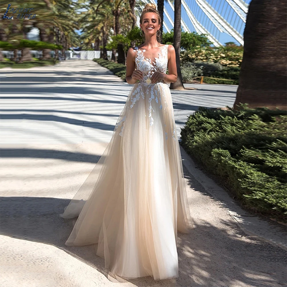 

Bohemia Charming Light Champagne Tulle Wedding Dress Lace Appliques Beach Bridal Gowns robe Sexy V-Back Wedding Party For Bride