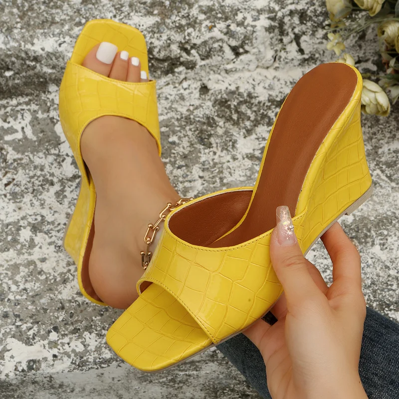 

New Summer Sexy White Triangle Thick Heel Sandals Heels Women Street Woman Square Toes Dress Party Shoes Shoes for Women