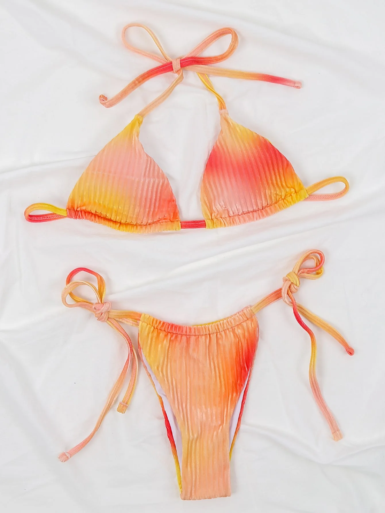 

Summer Sexy Gradient Bikinis 2023 New Tied Halter Lace Up Backless Mini Swimwear Women Swimsuit Thong Bathing Suit Bikini Set