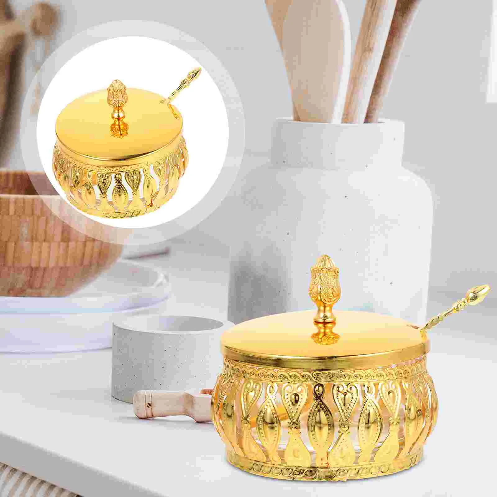 

Chili Seasoning Condiment Pepper Holder Container Dispenser Lid Spoon Household