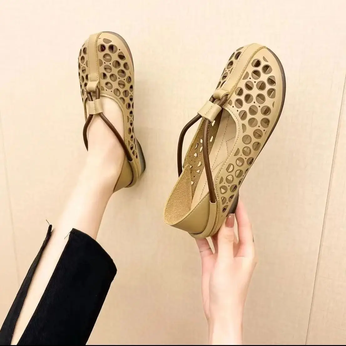 

Feerldi Designer Mom Loafers Woman Wide Feet Cutout Flat Shoes Ladies Slip On Summer Flats Soft Sole Women's Rope Moccasins