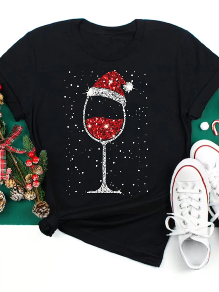 

Женская Черная футболка с изображением бокалов вина, рождественских шапок, рождественские подарки, мультяшная футболка в стиле Харадзюку, ...