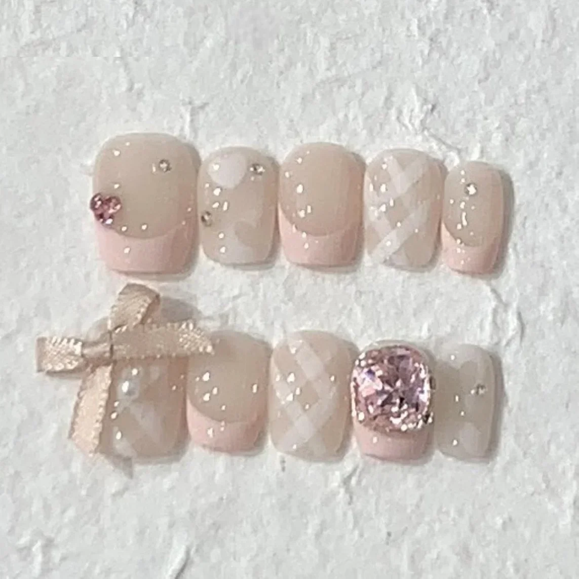 10 шт. розовые накладные ногти ручной работы полное покрытие со стразами нежные