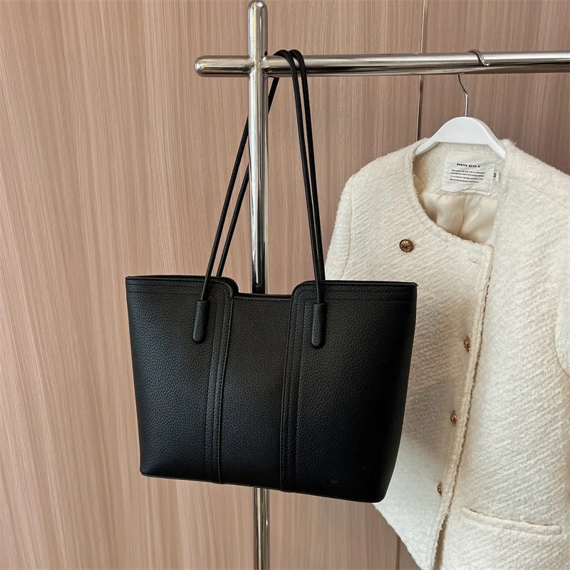 Fashion Handbag with Large Capacity 2023 New Popular One-shoulder Bag with Solid Color Tote Bag Casual Handbag