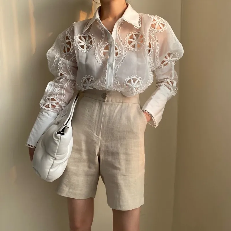 

High Quality Hollow Out Floral Embroidery Temperament Shirt Women Sexy See Through Long Sleeve Loose White Blouse Top 2020 Trend
