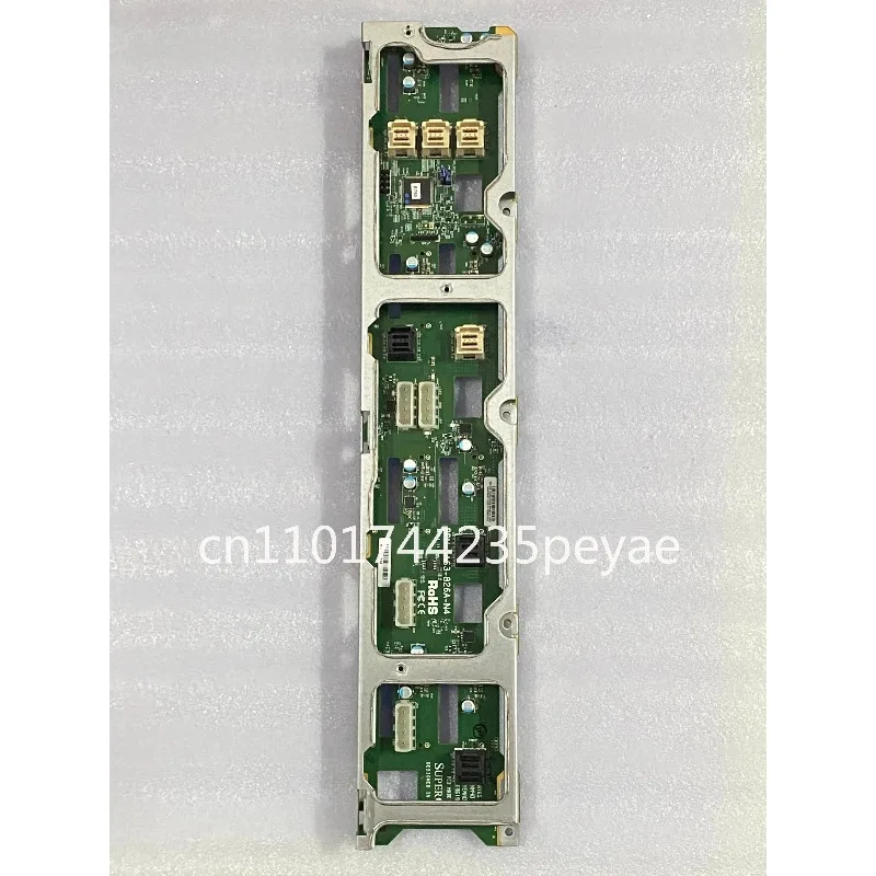 Фото Подходит для задней панели BPN-SAS3-826A-N4 2023US, 12-дисковая задняя панель для 3,5-дюймовых жестких дисков, поддерживает 4 U.2. №3