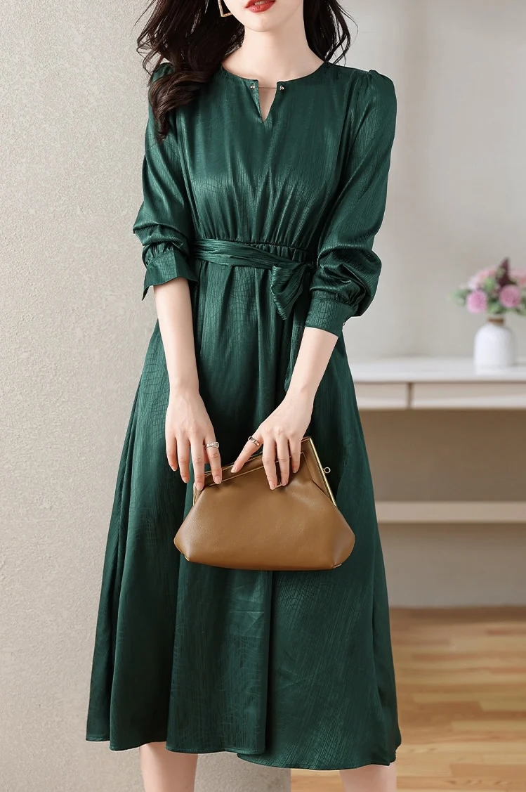 

2023 Early Spring Fashion New Women's Wear V-neck Lace-up Dress 0228