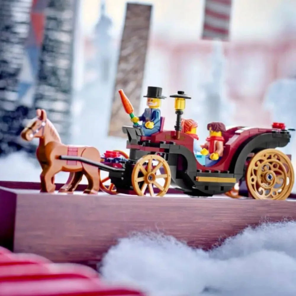 LEGO Wintertime Carriage Ride 40603 GWP — праздничные минифигурки Golden Wheels и очаровательный дизайн