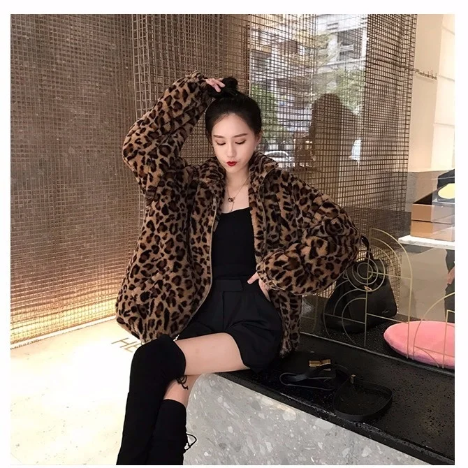 Winter Faux Fur Leopard Coat Women Plus Size Cotton Thickened Korean Warm Loose Plush Coat Women Jacket