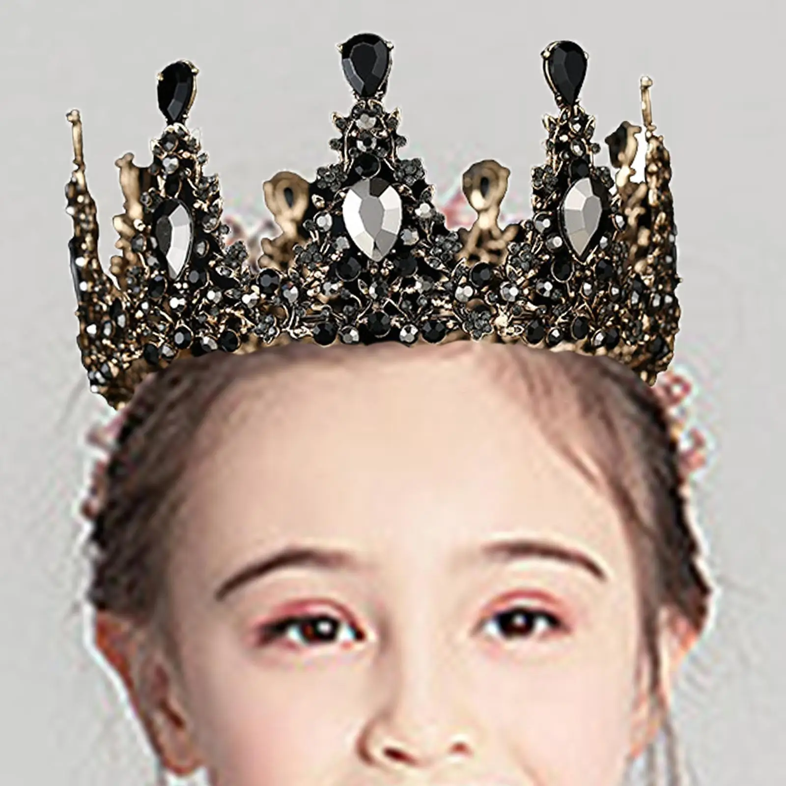 

Женская элегантная фотография для свадьбы и выпускного вечера