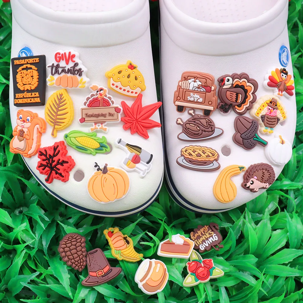 

Сандалии из ПВХ, 50 шт., подвески для обуви, тыква, сосна, кленовый лист, индюка, пирог, белка, счастливое спасибо, сделай сам, Кроксы, Jibz, ленты, заглушка