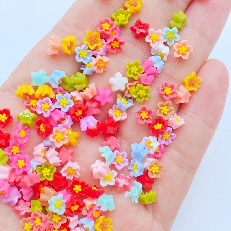 

100Pcs 6mm Mini Beautiful Flower Nail Art Resin Mix Colors Floral Nail Art Charms Flower Shaped Manicure Supplies