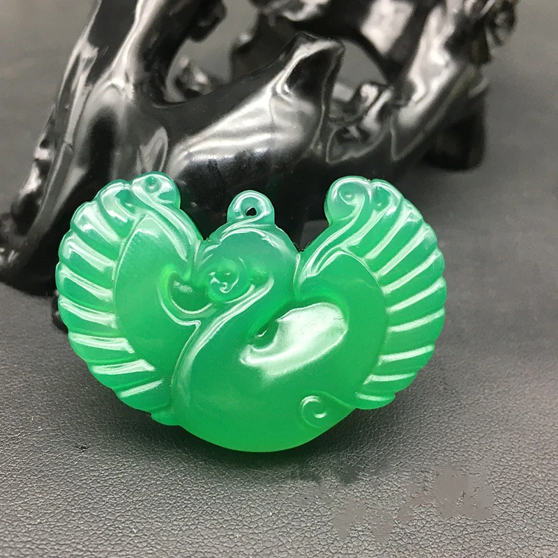 

Natural Green Chalcedony Hand-carved Swan Pendant Fashion Boutique Jewelry Men and Women Necklace Gift Accessories