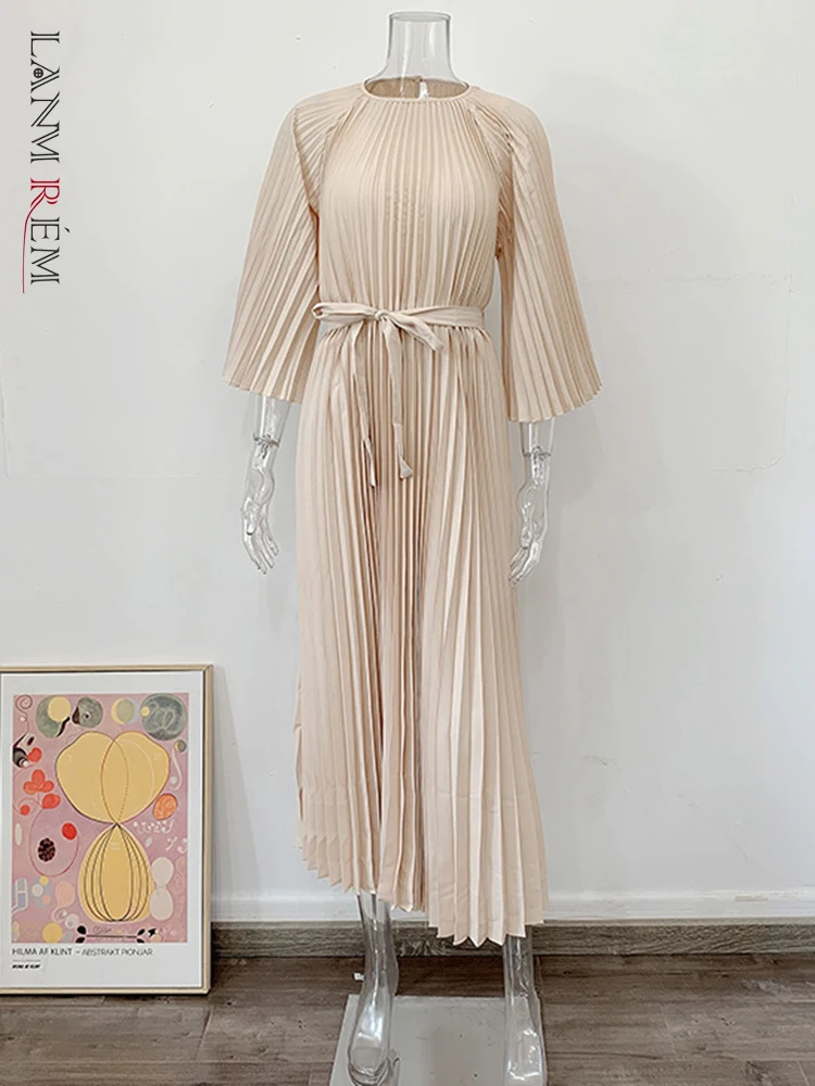 

LANMREM Casual Pleated Dress For Women Round Neck Long Sleeves High Waist Solid Color A-line Dresses 2023 Autumn New 2AA1002