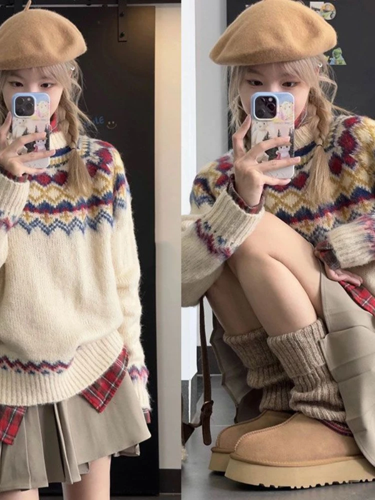 Женский однотонный пуловер свободного покроя с ромбиками