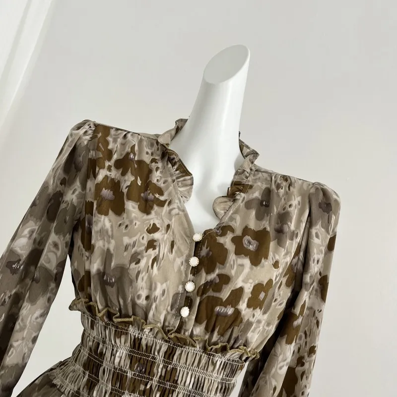 Платье женское ТРАПЕЦИЕВИДНОЕ с V-образным вырезом и рукавами-фонариками