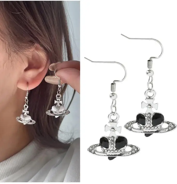 Женские серьги в форме сердца