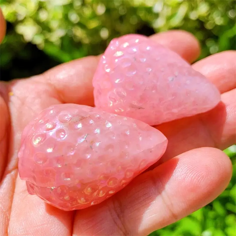 

2PCS Natural Aura Rose Quartz Strawberry Crystal Fruit Healing DIY Home Decoration Healthy Kids Toy Lucky Energy Stone Gift 4CM