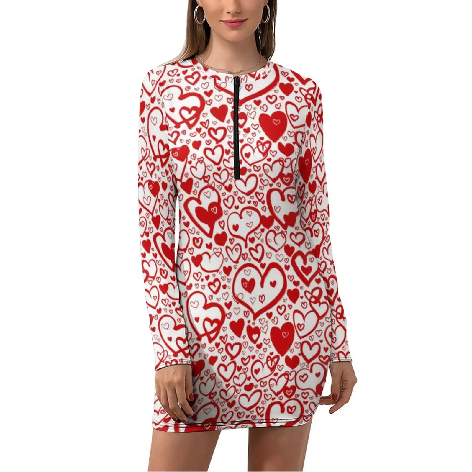 

Женское облегающее платье с длинным рукавом и принтом сердечек