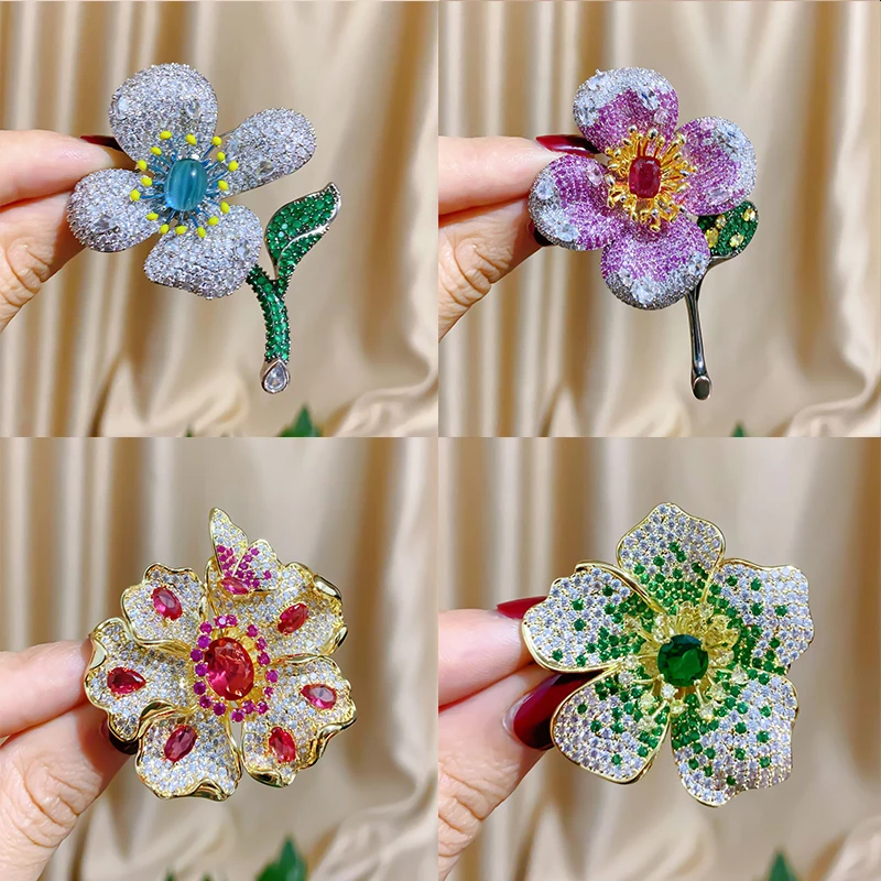 

Luxury Flower Brooch Pin Delicate Shiny Zircon Camellia Corsage for Women Suit Pin Unique Fireworks Brooches Jewelry Decoration