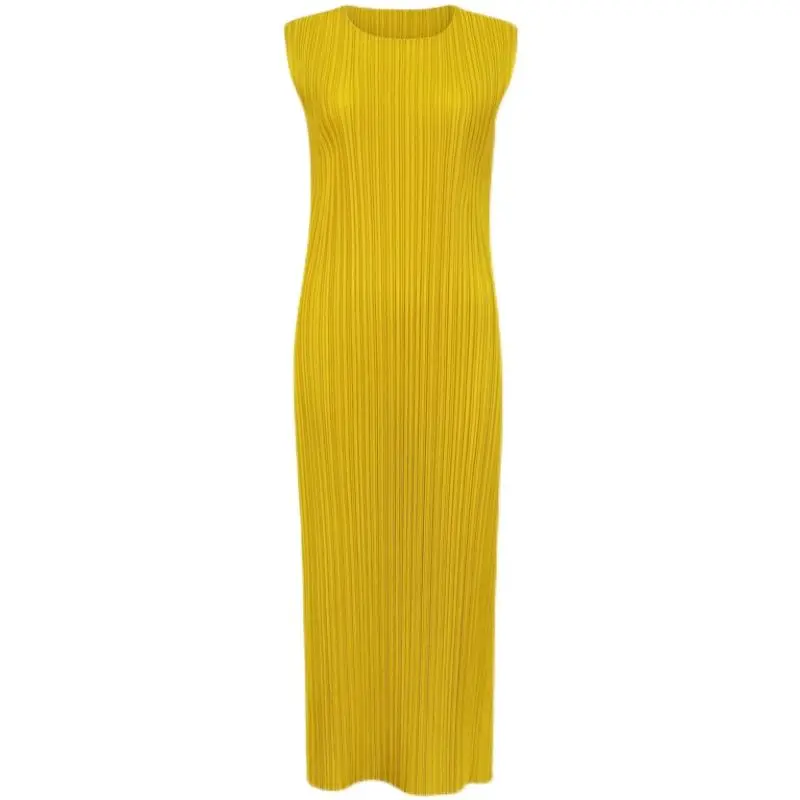 Женское прямое платье трапециевидной формы длинное без рукавов с круглым