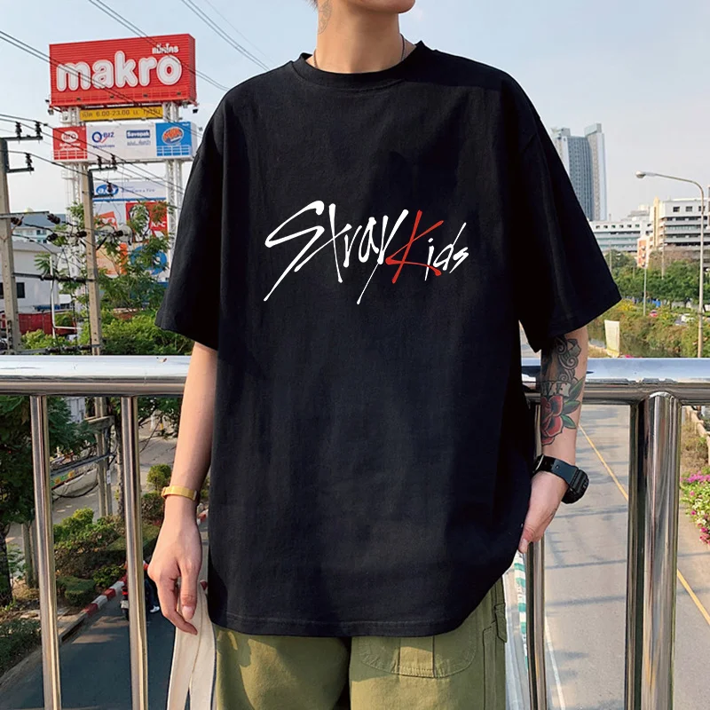 

KPOP Stray Kids Singer T Shirt Men Fashion Streetwear Harajuku StrayKids Letter Graphic Summer Y2K Oversize O-neck Short Sleeve