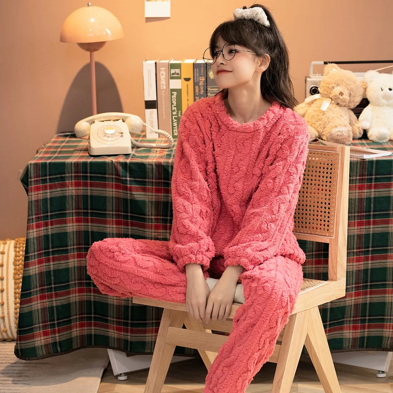 Autumn and winter girls pajamas coral velvet thickened long-haired jacquard velvet pajamas ladies solid color flannel homewear
