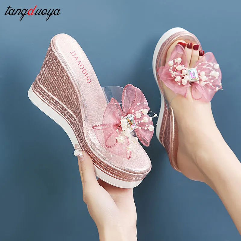 

Size 35-40 Spring Summer New Style Ramp Heel Tall Waterproof Platform Sexy Transparent Crystal Bow Lace Flower Female Slippers