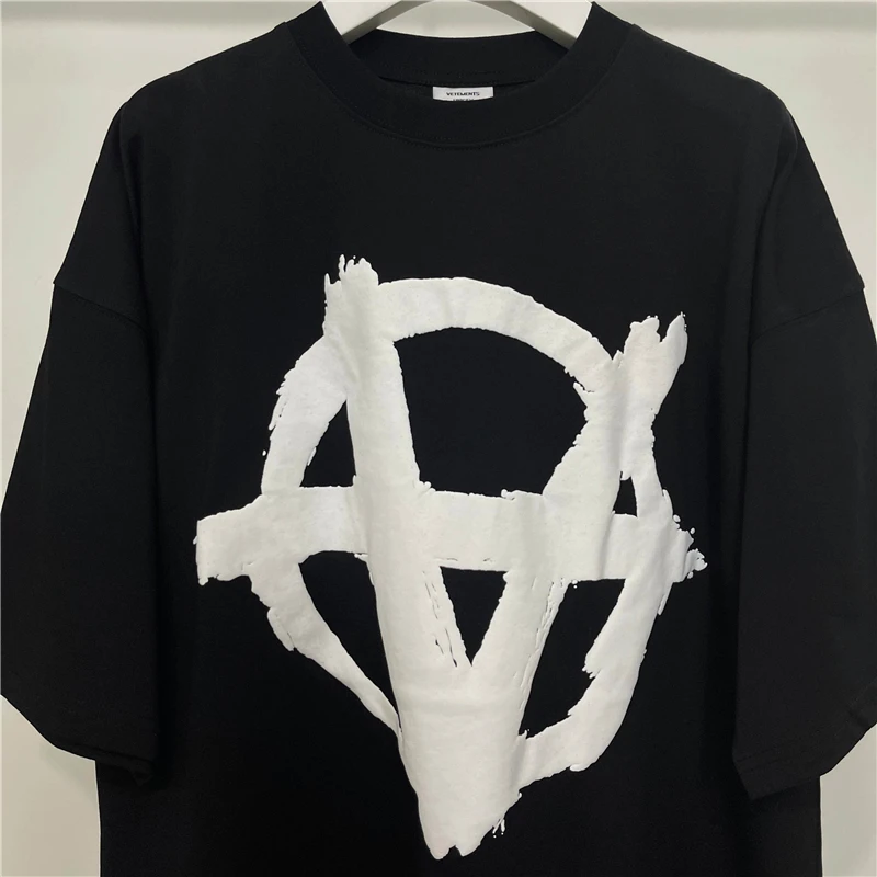 

3D Foam Logo Black Anti War Logo Vetements T-shirt Men Women Oversize T Shirt