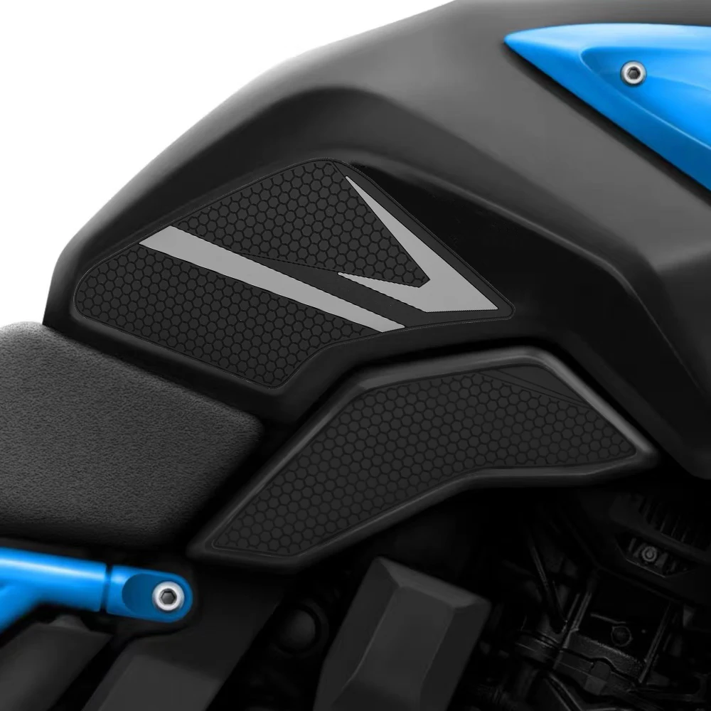 Фото Suzuki GSX-8S 2023- Защитный патч топливного бака GSX-8R 2024- Защитный патчНовейший сотовый дизайн, наколенники из мягкой резины, амортизатор №3