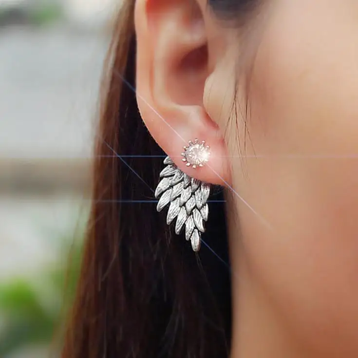 

Retro three-dimensional angel wings stud earrings Feather diamond alloy piercing studs exaggerated metallic color