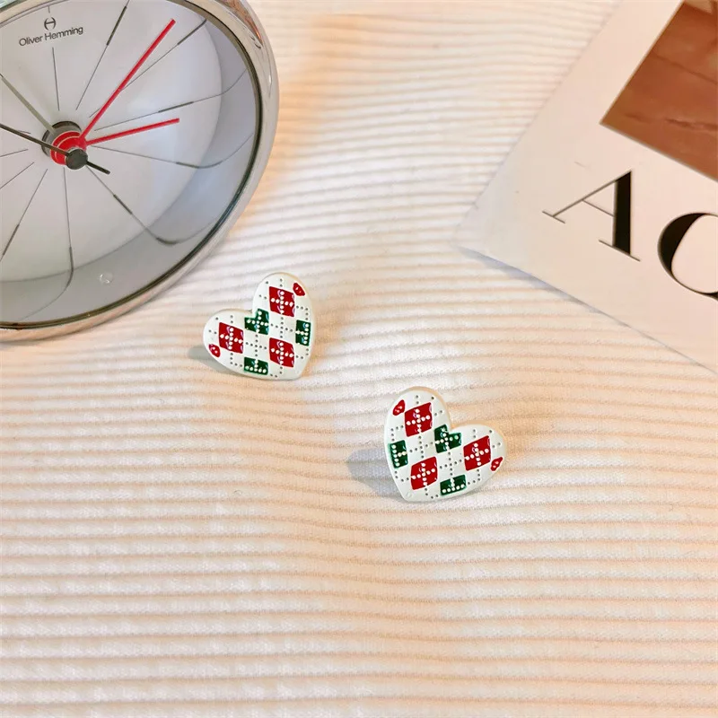 

Design Summer New Rhombus Clip on Earrings Love Colorful Boho Aesthetic Earrings