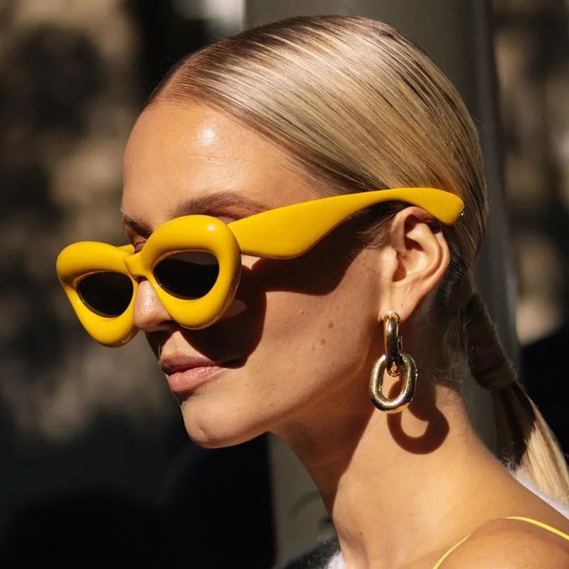 

2022 New Fashion Unique Colorful Lips Sunglasses Women Brand Vintage Funny Party Sun Glasses Female Punk Shades Oculos De Sol
