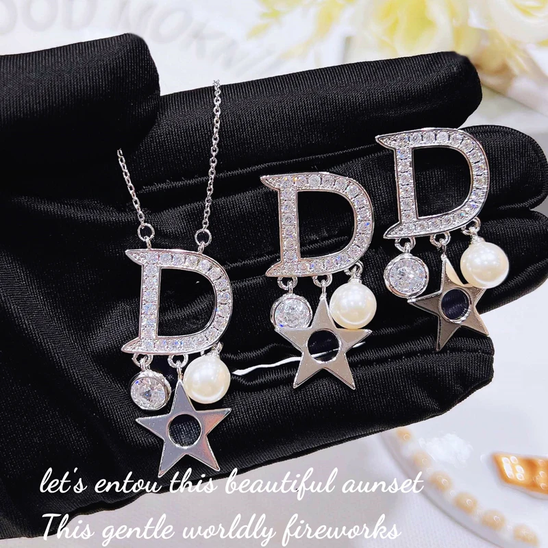 Fashion Stars Jewelry Set Exquisite Letter Pendant Necklace Hot Sale Peal Drop Earrings For Women Wedding Engagement Accessories