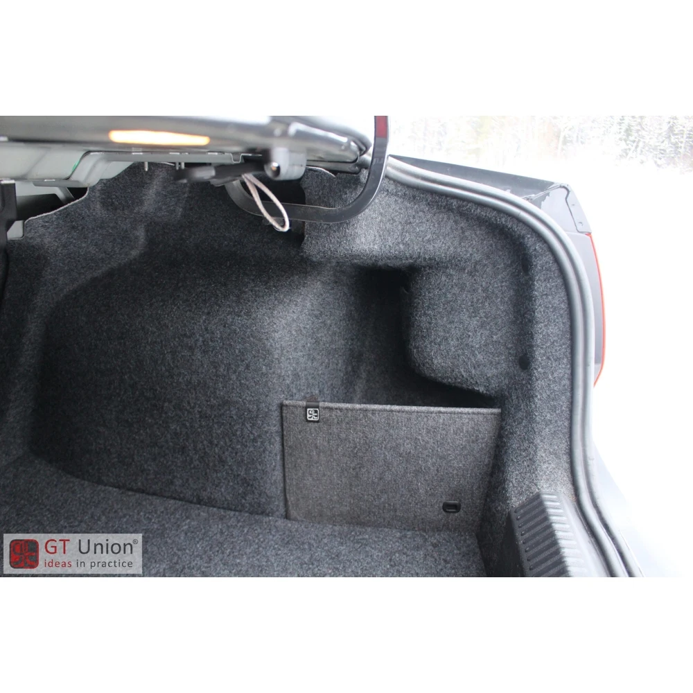 Органайзер GT Union для Volkswagen Polo Mk5 Sedan (правый) |