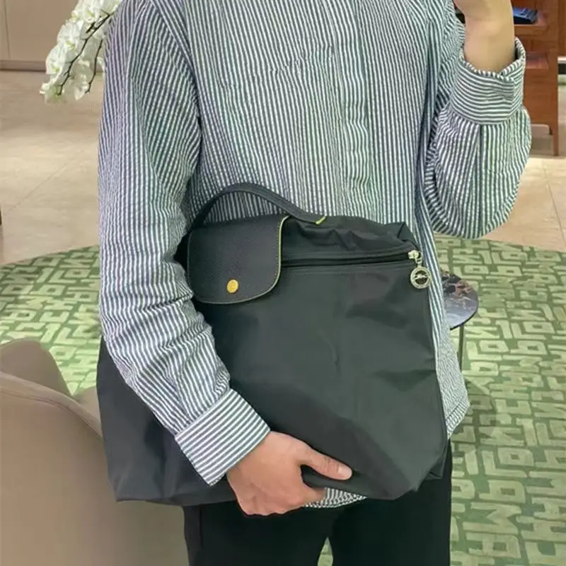 Large Capacity Portable Laptop Handbag File Bag Men And Women Business Briefcase Messenger Bag Nylon Computer Bag