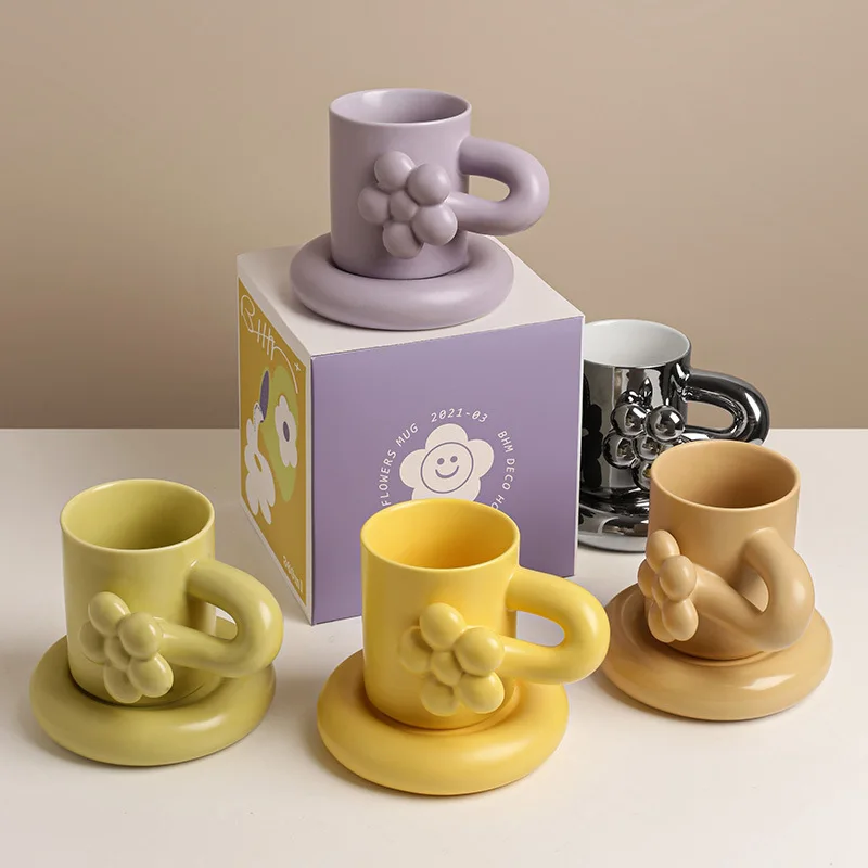 

Japanese Flower Coffee Cup With Plate Porcelain Milk Water Mug Round Cake Dish Handcraft Ceramic Tea Cup Set Cute Gift For Women