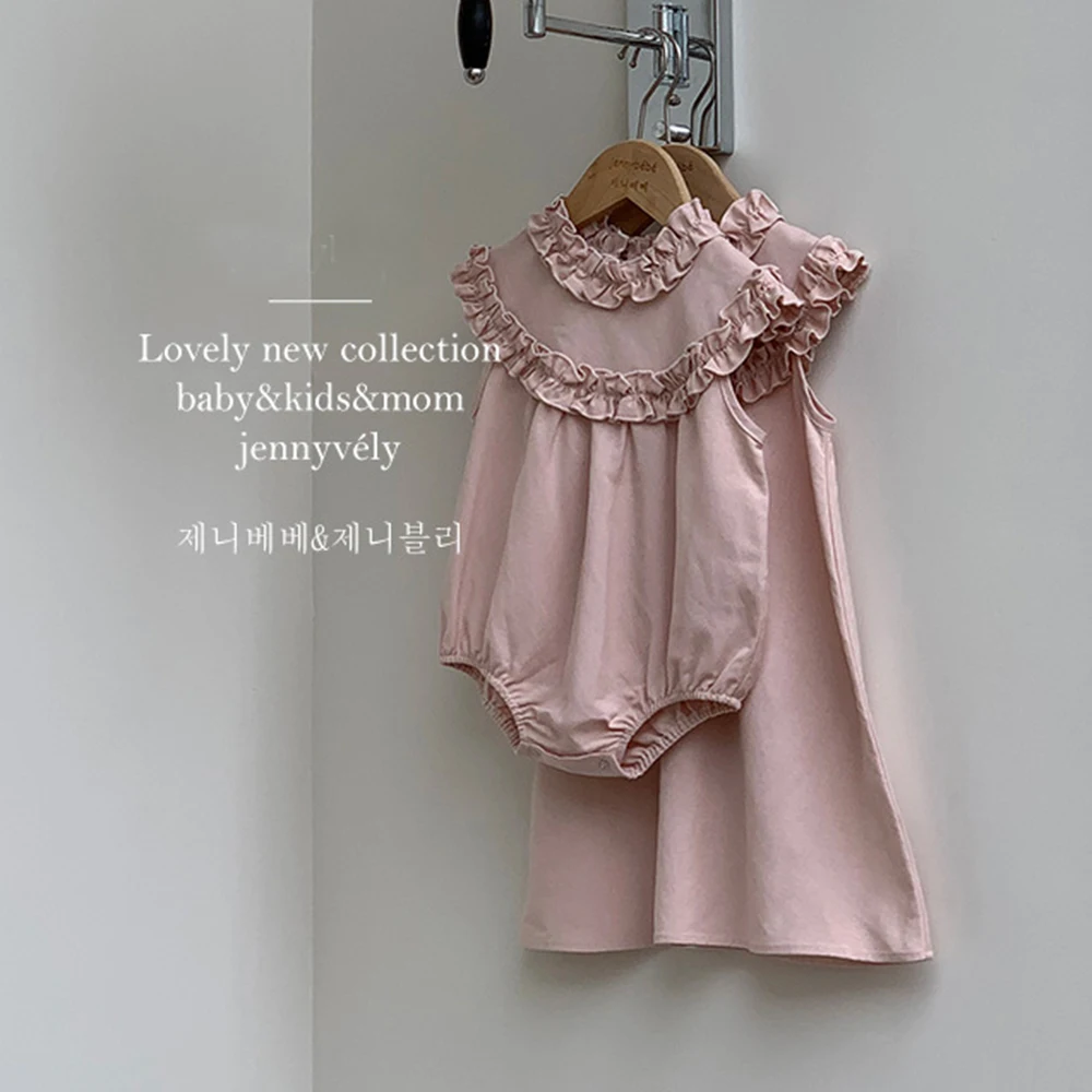 Комбинезон летний детский с кружевным воротником и оборками