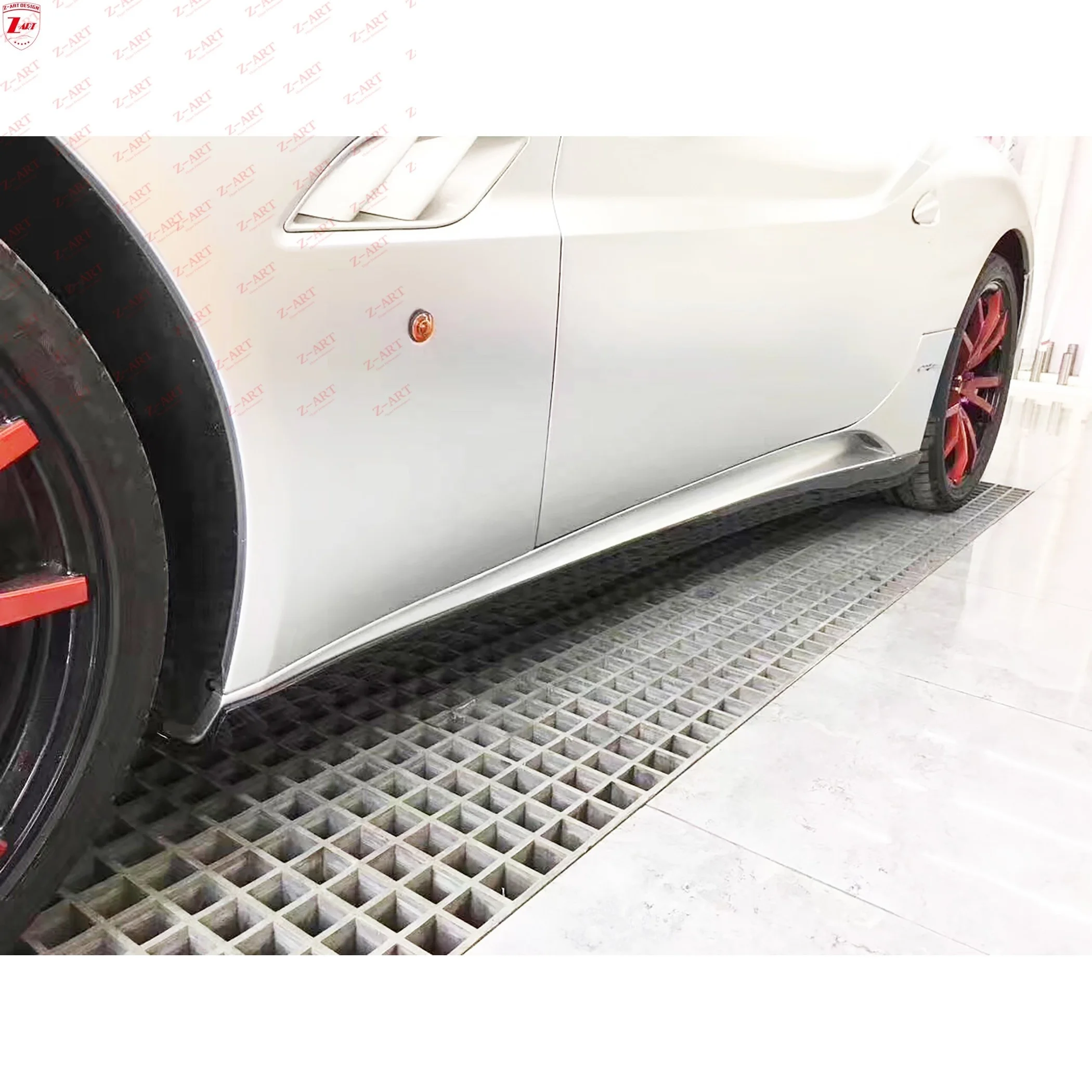 Боковые юбки из углеродного волокна для Fe rrari California боковая губа бокового