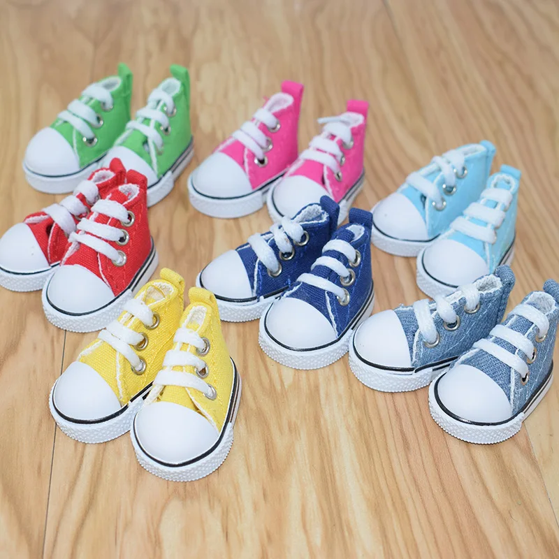 

1 Pair 5CM Canvas Shoes Doll Dress Up Casual Shoes Muppet Doll Toy Shoes Mini Simulation Shoes Pendant Shoes Keychain