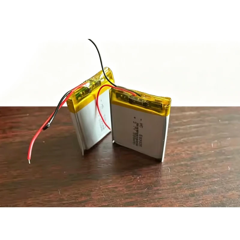 Фото Аккумулятор литий-полимерный перезаряжаемый 3.7V 500mAh (503035) для GPS-устройств, DVD-плееров, автомобильных видеорегистраторов, очистителей воздуха, смарт-часов, Bluetooth-гарнитур №1
