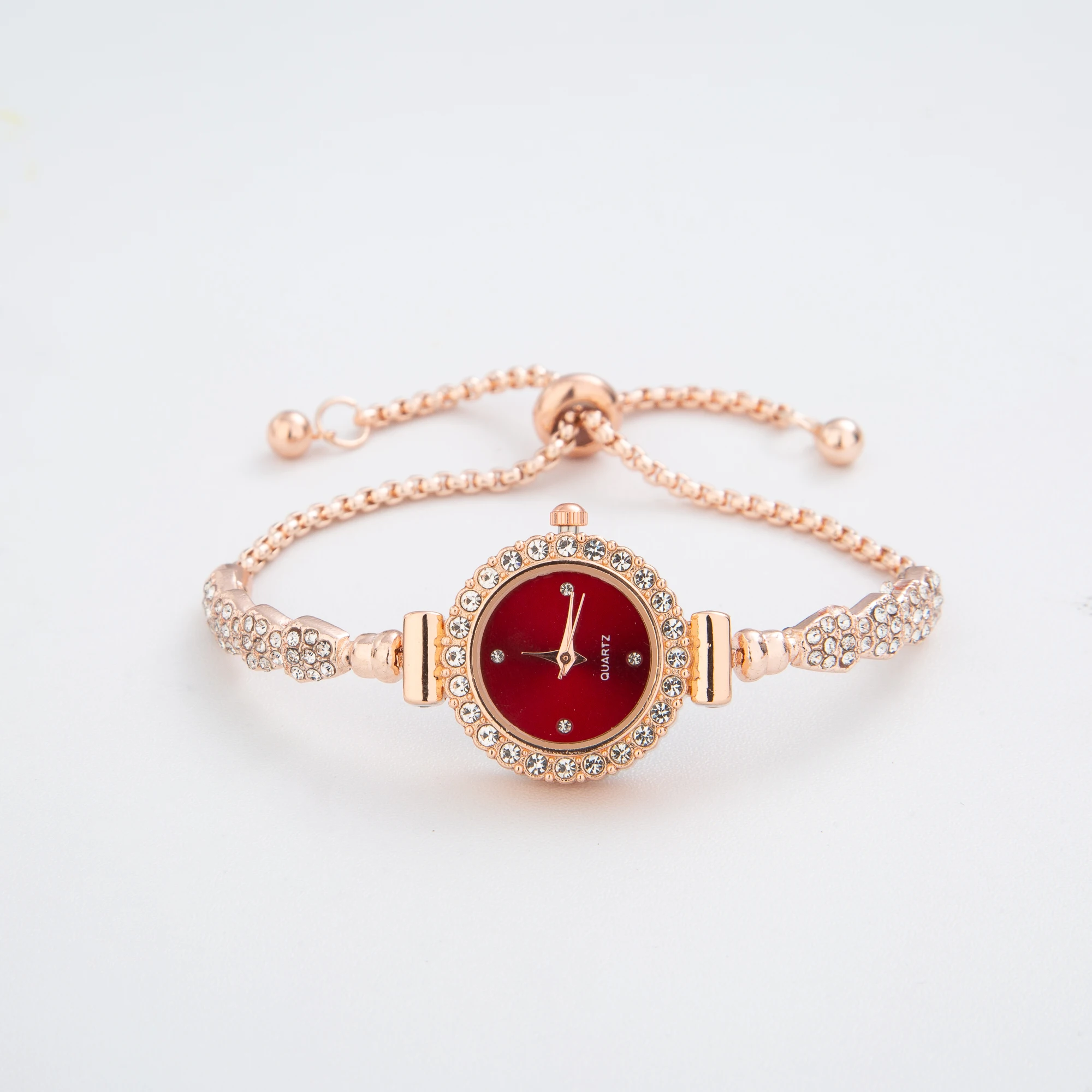 2023 reloj cuarzo Cute Bracelet Watches for Women Diamond Crystal Watch  Fashion Quartz Womans Wristwatches for Free Shiping