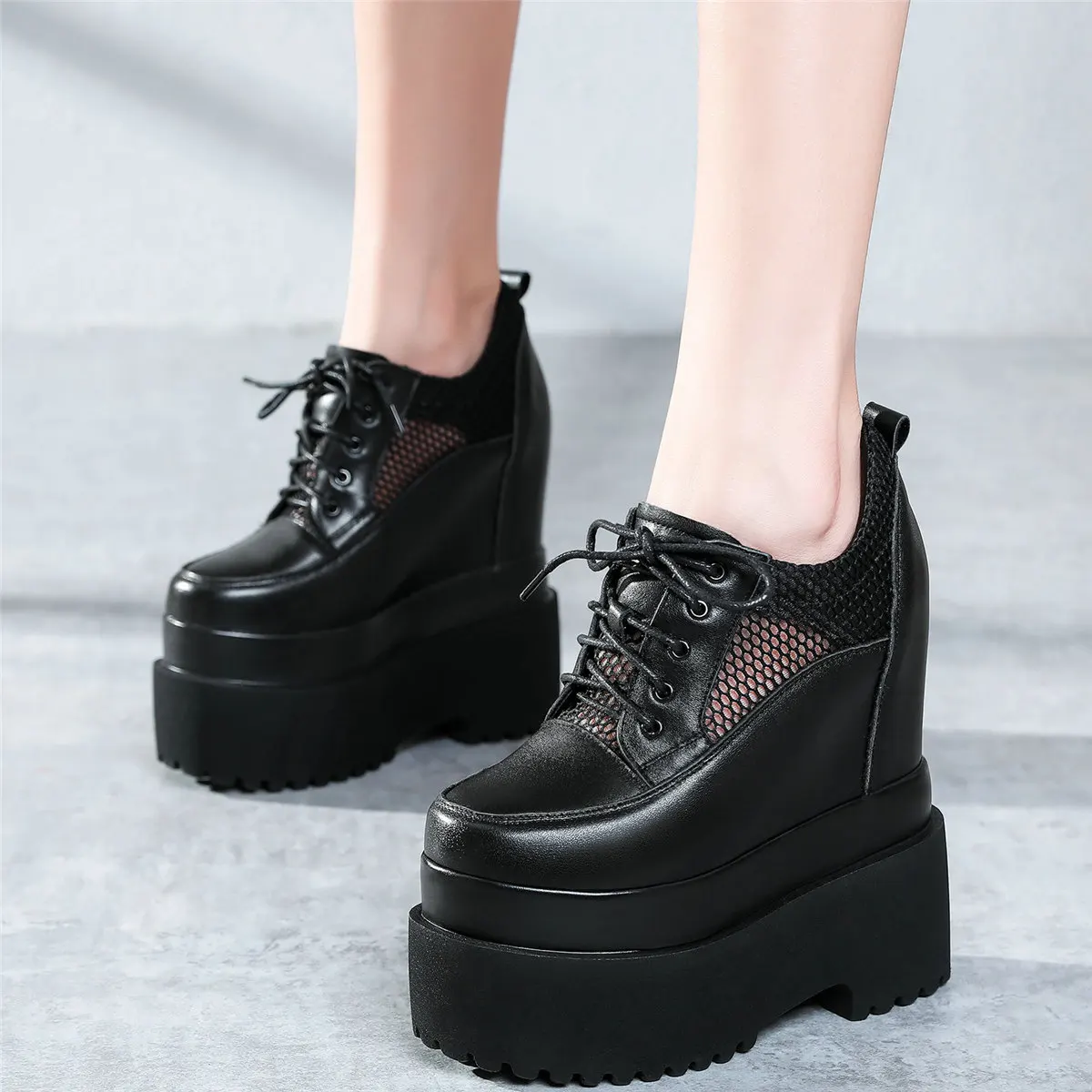

Summer Fashion Sneakers Women Genuine Leather Height Increasing Ankle Boots Female Round Toe Chunky Platform Pumps Casual Shoes