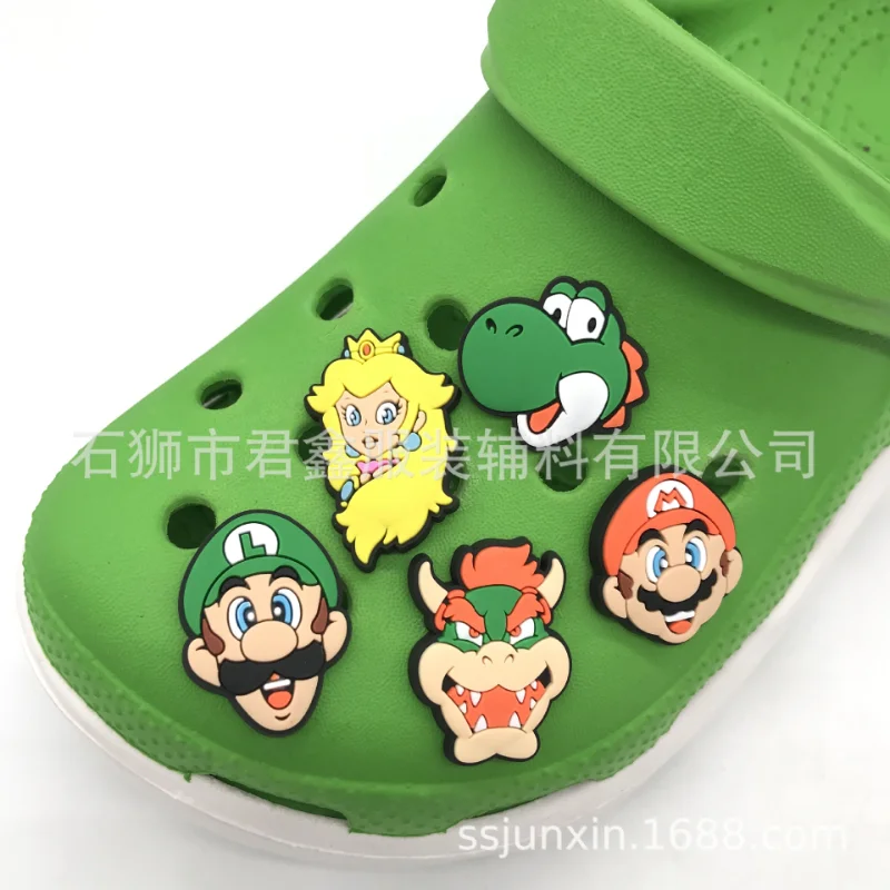 

Super Mario PVC Fine shoe Buckle Beach Slippers Crocs Decorated Charm Gift boys girls