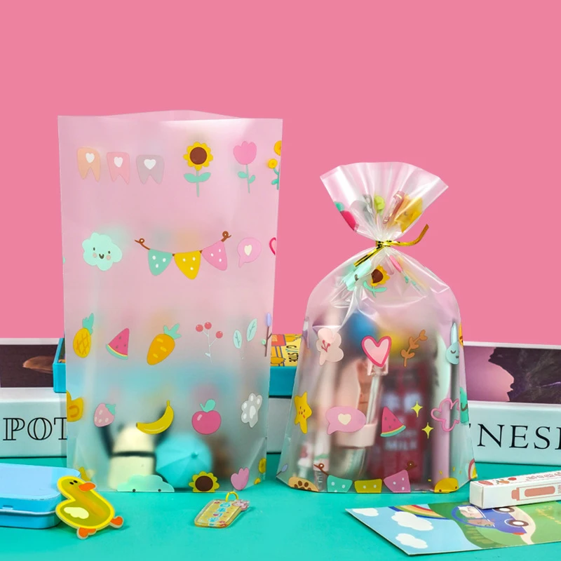 

Подарочные пакеты из пластика 50 шт.