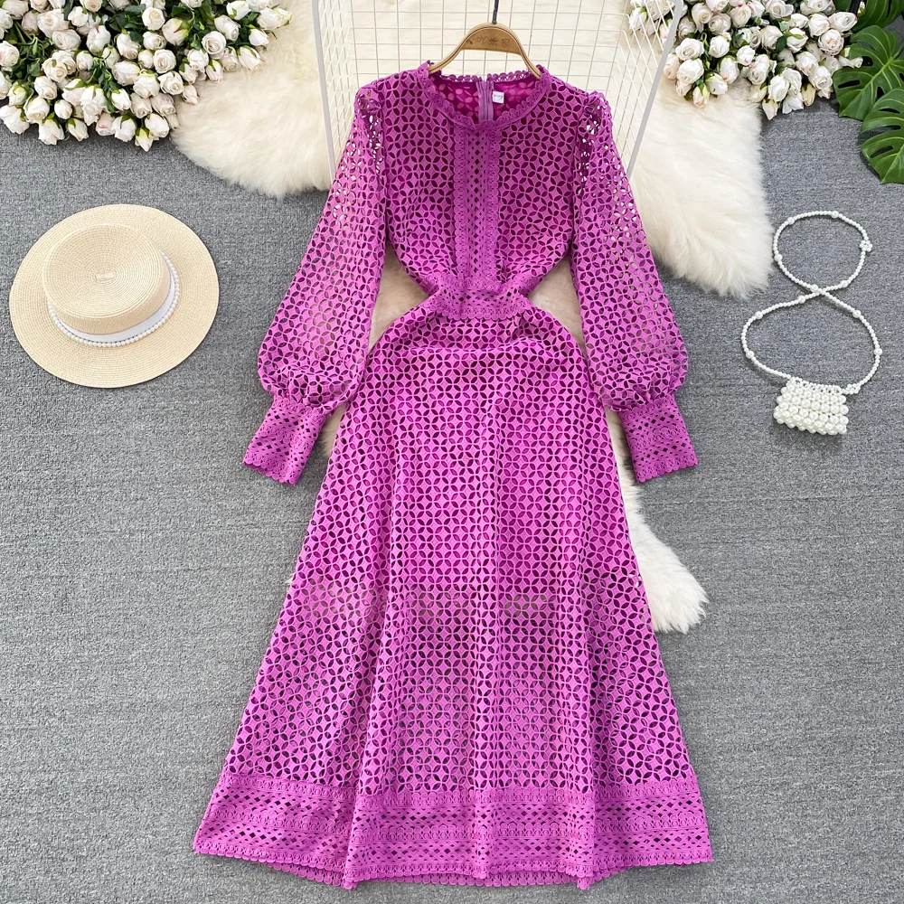 Женское кружевное платье с длинным рукавом-фонариком средней длины