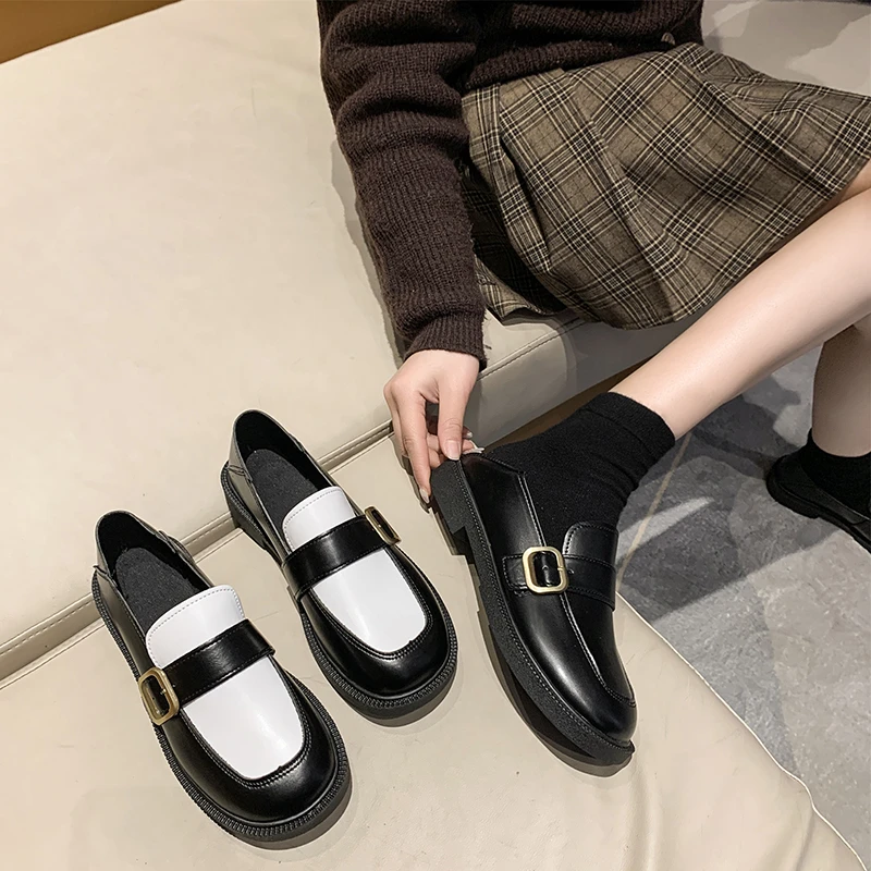 

Туфли женские с мехом, лоферы на платформе, открытый носок, в британском стиле, повседневная обувь на плоской подошве, черные, в стиле ретро, ...